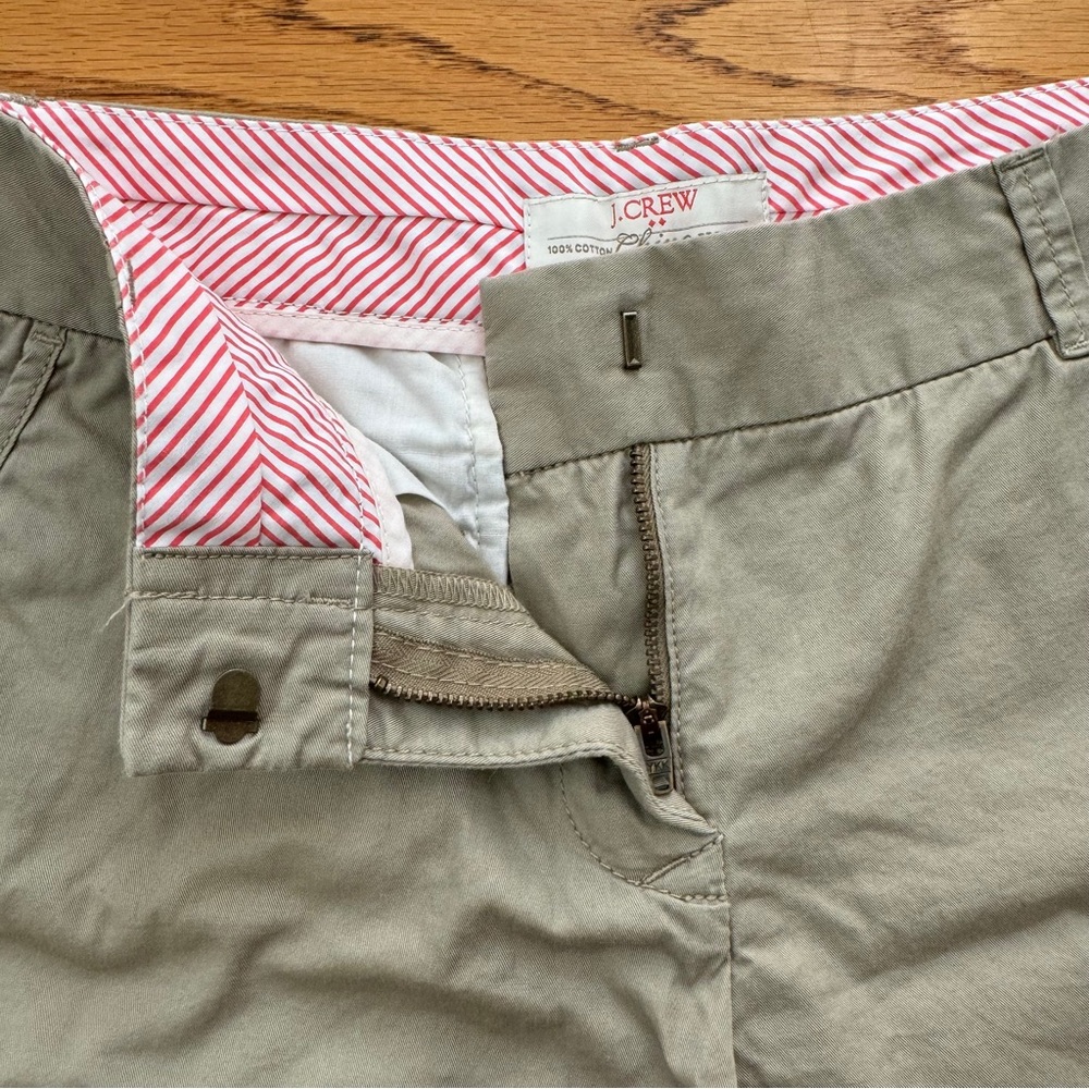 J.‎ Crew Women’s khaki Chino Shorts Classic Style - Picture 8 of 9